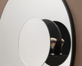Зеркало Globo OPI D90 в тонкой раме со светильником и полкой в комплекте, цвет чёрный